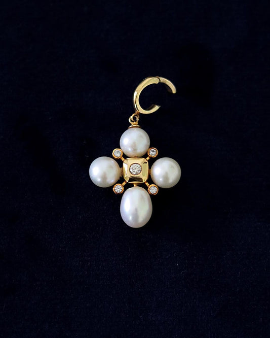 No. 51 Cross Lock Pendant