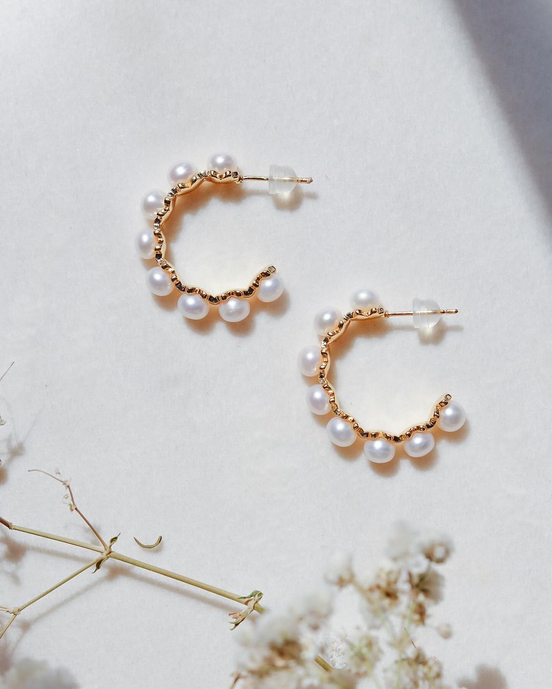 No. 67 Pearl Hoops