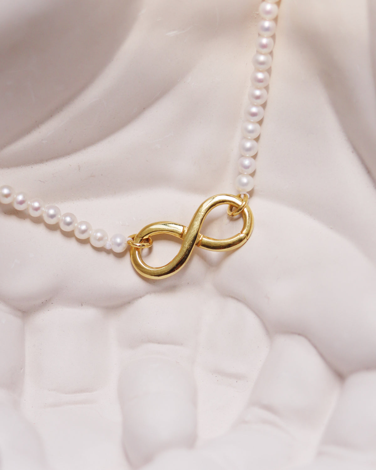 No. 27 Infinity Lock