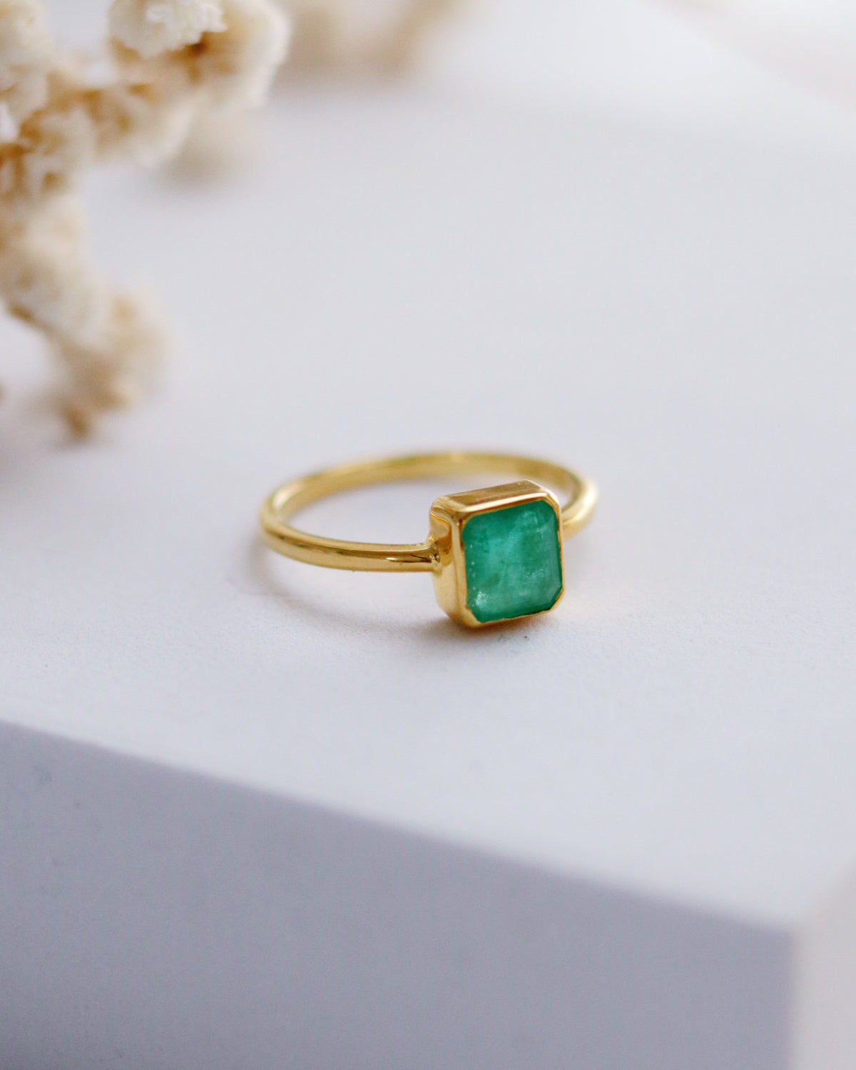 Emerald 14k Gold Solitaire Ring