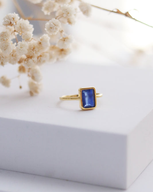 Sapphire 14k Gold Solitaire Ring